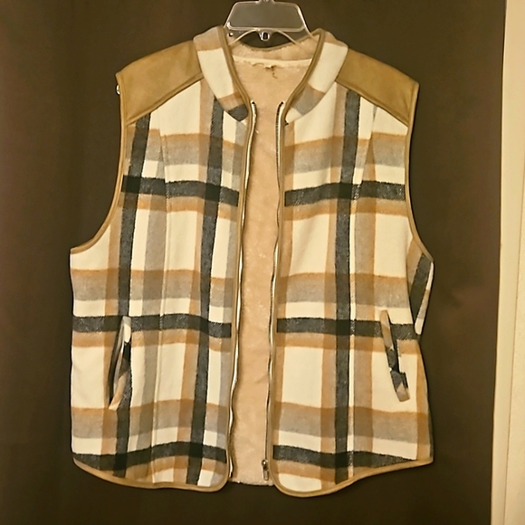 Anthropologie Jackets & Blazers - Anthropologie Entro vest